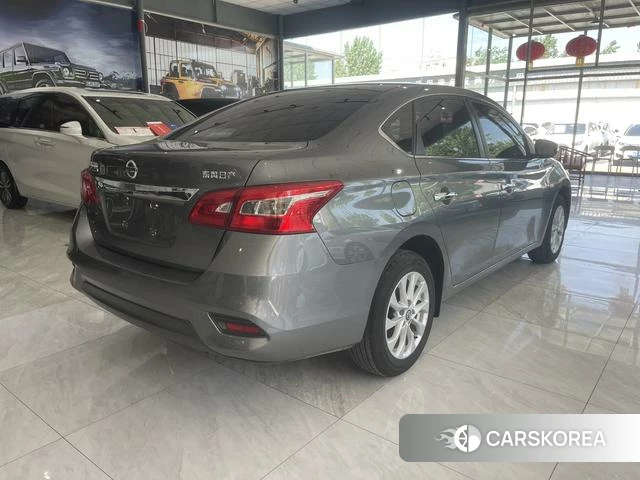 Nissan Xuan Yi 2024 Темно-серый из Китая, фото 5