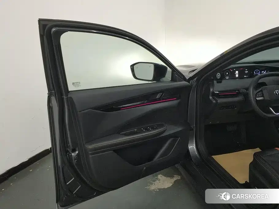 Chang'an Changan UNI-V id 4577556 из Китая 11