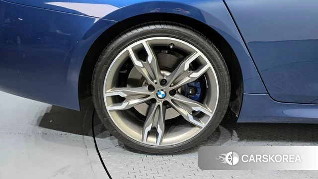 BMW 5 Series (G30) id 4316807 из Кореи 26
