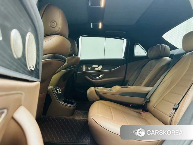 Mercedes-Benz E-class id 4359632 из Китая 15