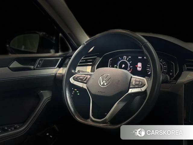 Volkswagen Magotan PHEV 2022 Черный из Китая, фото 5