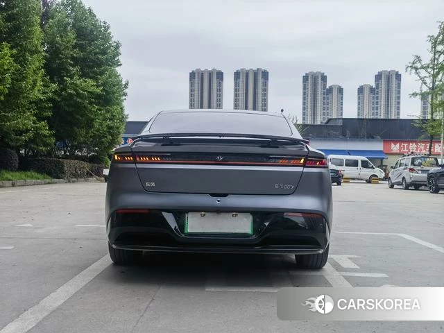Dongfeng Yipai Yipai 007 2024 Серебристо-серый из Китая, фото 5