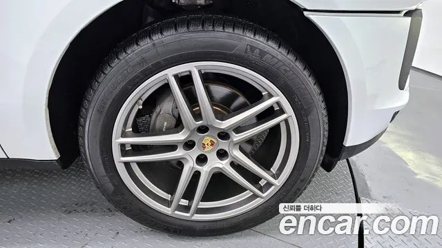 Porsche Macan id 2226952 из Кореи 15