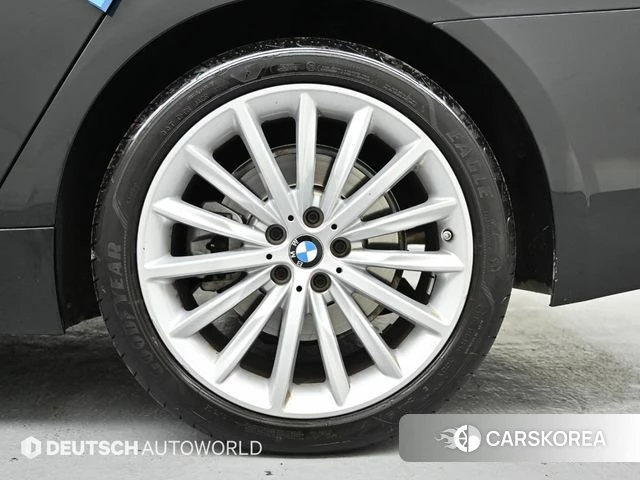 BMW 5 Series (G30) id 3799181 из Кореи 15