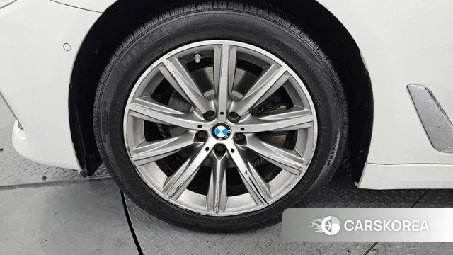 BMW 5 Series (G30) id 3713938 из Кореи 15