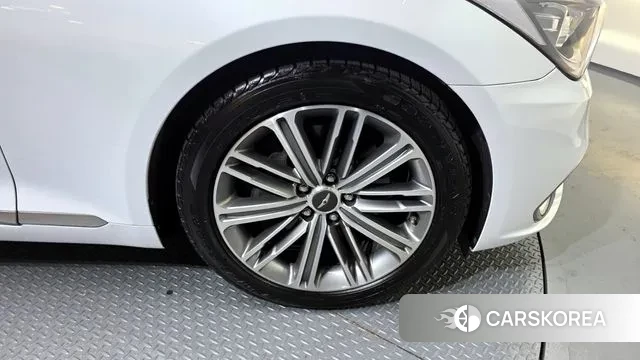 Genesis G80 id 3510100 из Кореи 15