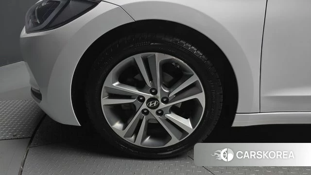 Hyundai Avante AD id 3886612 из Кореи 15