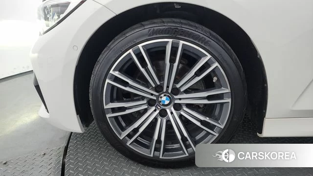 BMW 3 Series (G20) id 4625557 из Кореи 28
