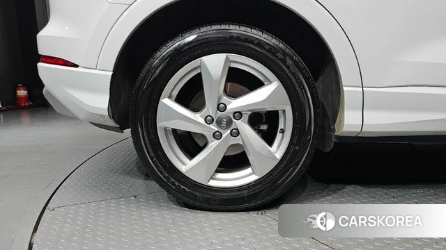 Audi Q3 (F3) id 4476869 из Кореи 15