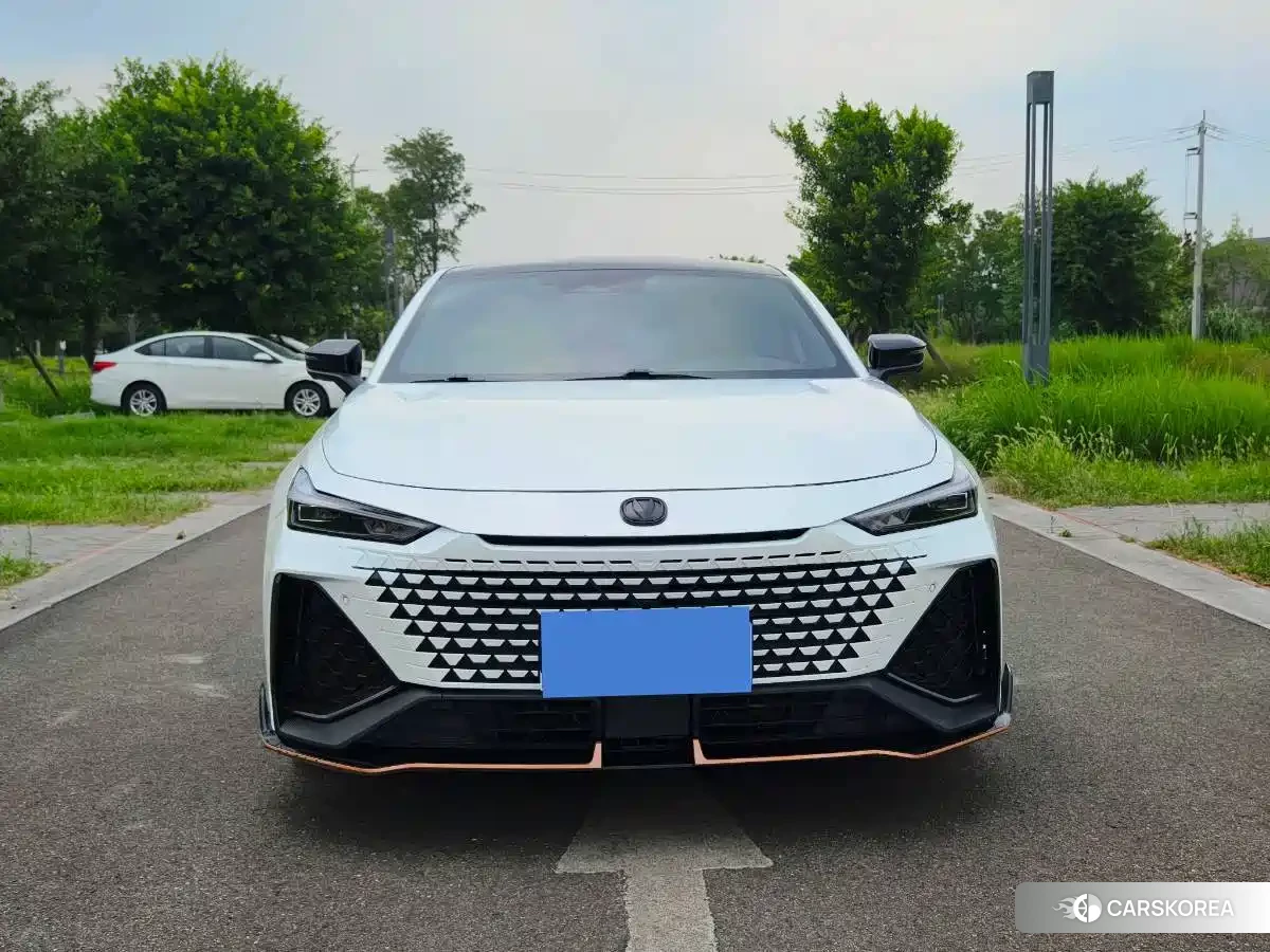 Chang'an UNI-V id 4686108 из Китая 22