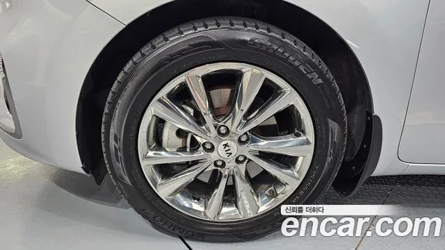 Kia The New Carnival id 2917628 из Кореи 15