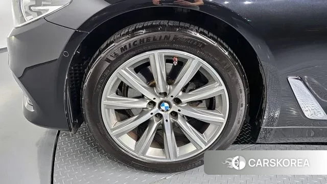 BMW 5 Series (G30) id 3009307 из Кореи 15