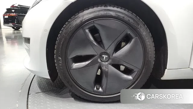 Tesla Model 3 id 3530687 из Кореи 15