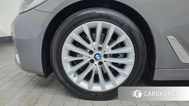 BMW 5 Series (G30) id 3840120 из Кореи 15