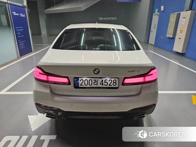 BMW 5 Series (G30) id 3360577 из Кореи 12