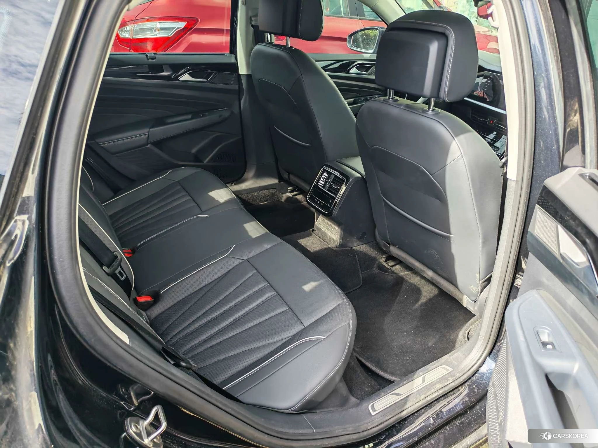 Volkswagen Passat 2023 Черный из Китая, фото 5