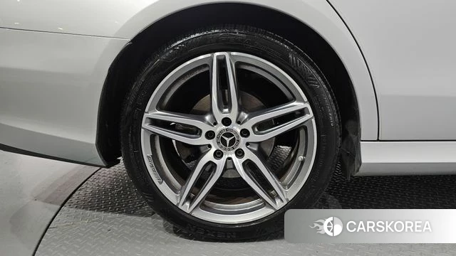 Mercedes-Benz E-Class W213 id 4581745 из Кореи 30