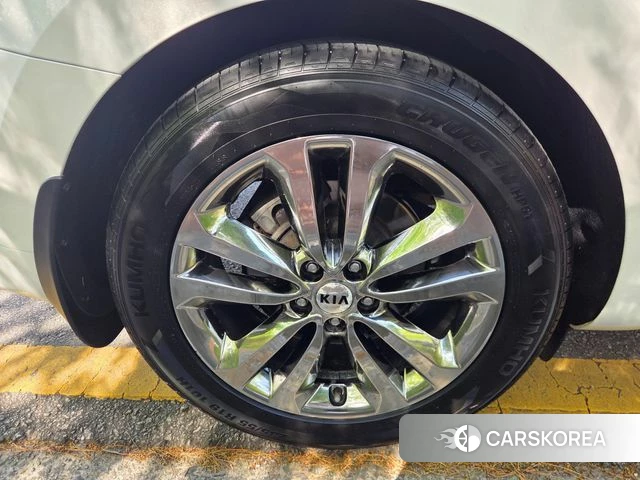 Kia All New Carnival id 4180771 из Кореи 15