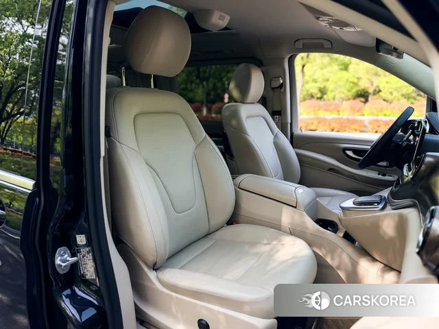 Mercedes-Benz V-class id 4272207 из Китая 21