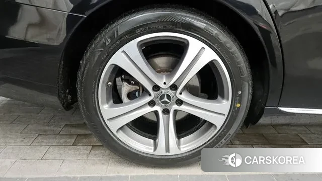 Mercedes-Benz E-Class W213 id 3646959 из Кореи 15