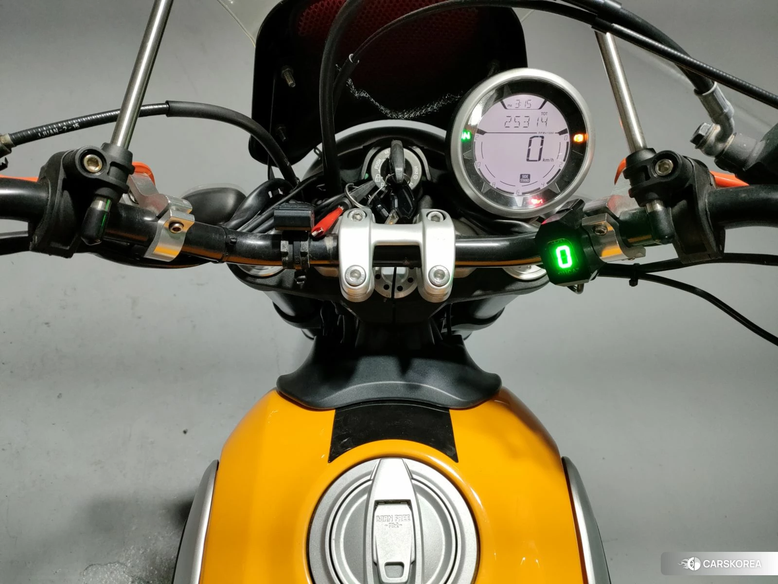 Проданный Ducati SCRAMBLER CLASSIC 2015 из Японии, фото 5