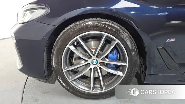 BMW 5 Series (G30) id 3610667 из Кореи 15