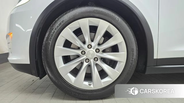 Tesla Model X id 4563210 из Кореи 31