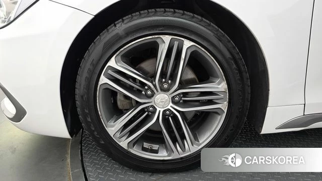 Hyundai Grandeur IG id 4713283 из Кореи 15