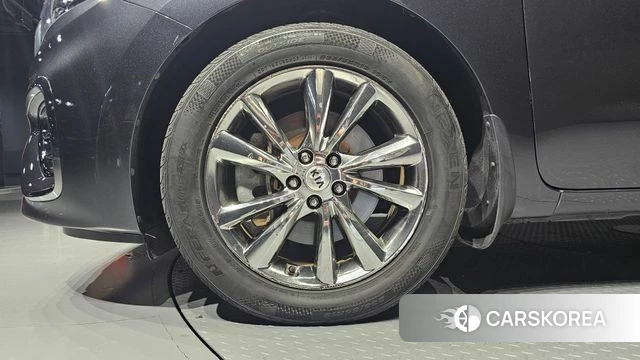 Kia The New Carnival id 4390131 из Кореи 15