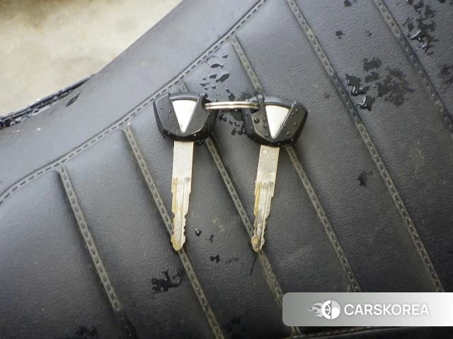 Kawasaki Z900RS id 4193878 из Японии 21