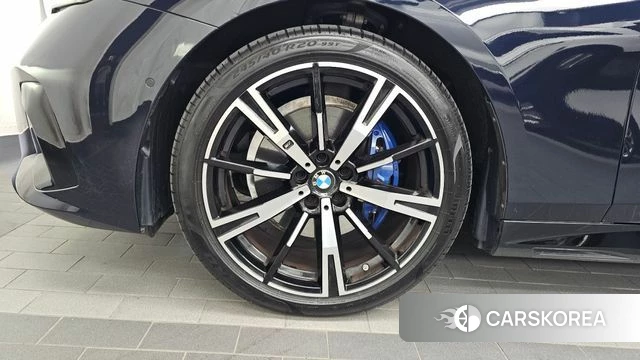 BMW 5 Series (G60) id 4834220 из Кореи 29