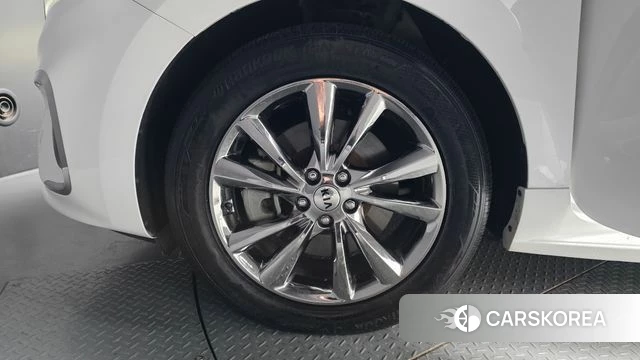 Kia The New Carnival id 4304619 из Кореи 25