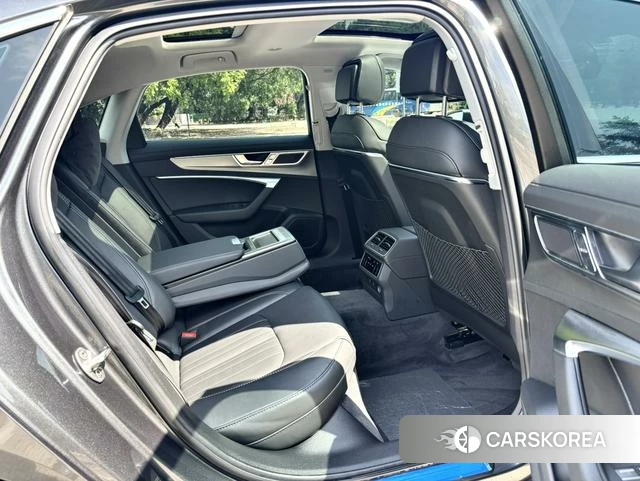 Audi A6L id 3920140 из Китая 21