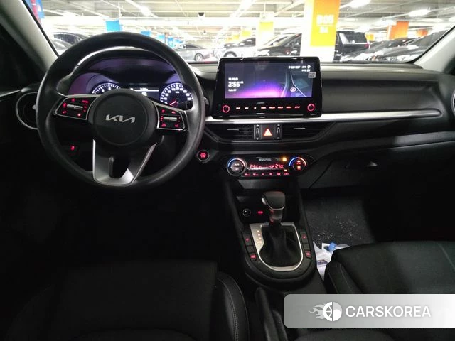 Kia The New K3 2nd generation 2022 Белый из Кореи, фото 5