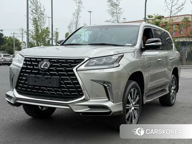 Lexus LX id 4359572 из Китая 14