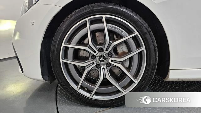 Mercedes-Benz E-Class W213 id 4671950 из Кореи 31
