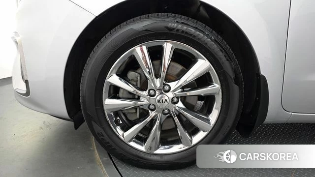 Kia The New Carnival id 4755324 из Кореи 15