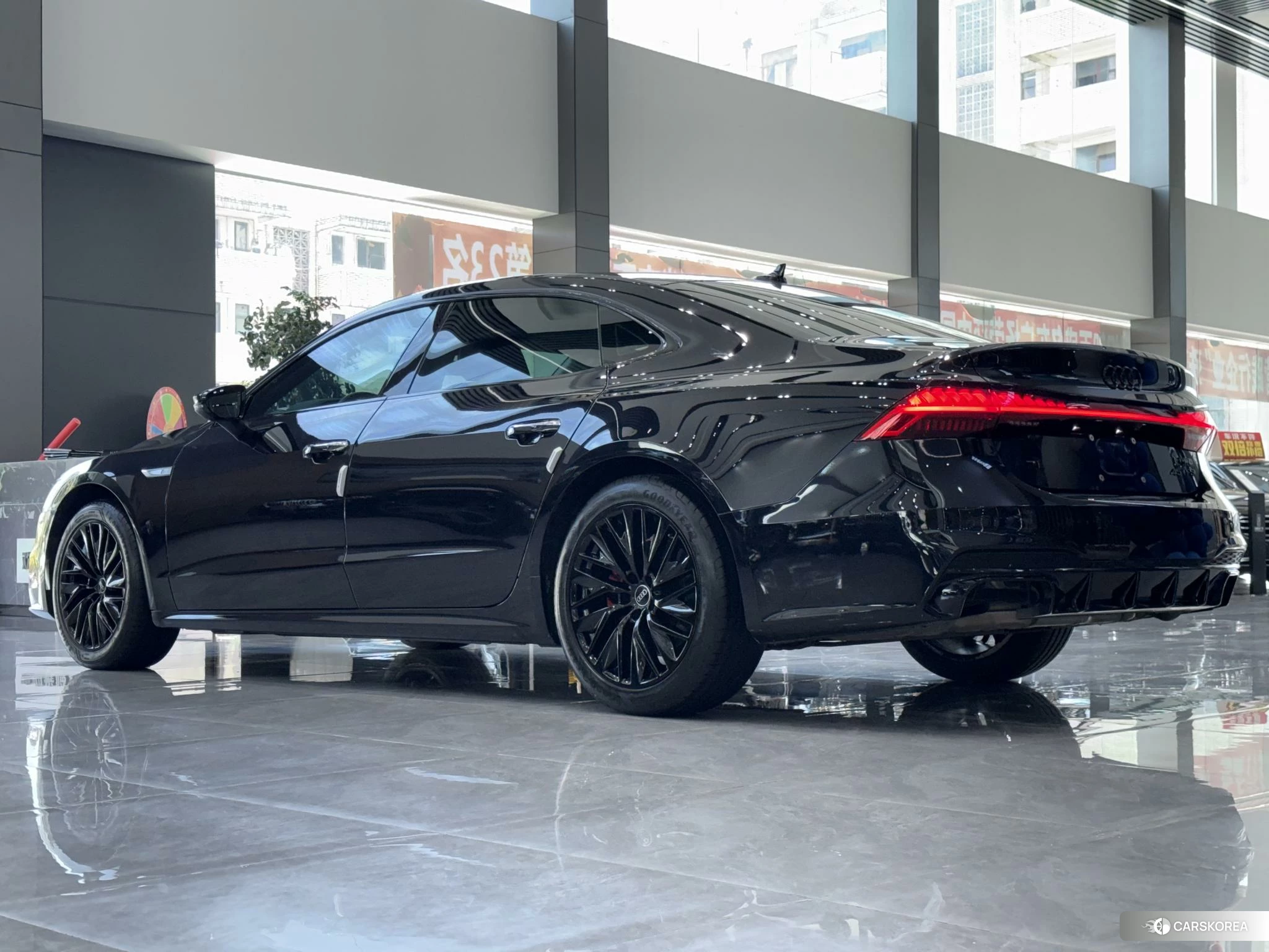 Audi A7L 2023 Черный из Китая, фото 5