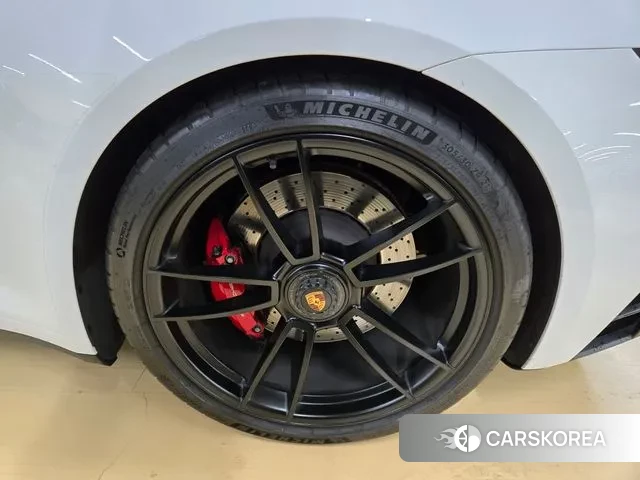 Porsche 911(992) id 3462758 из Кореи 15