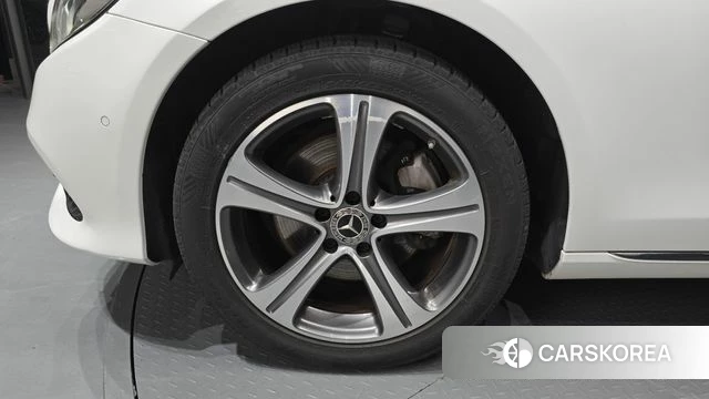 Mercedes-Benz E-Class W213 id 4568331 из Кореи 15