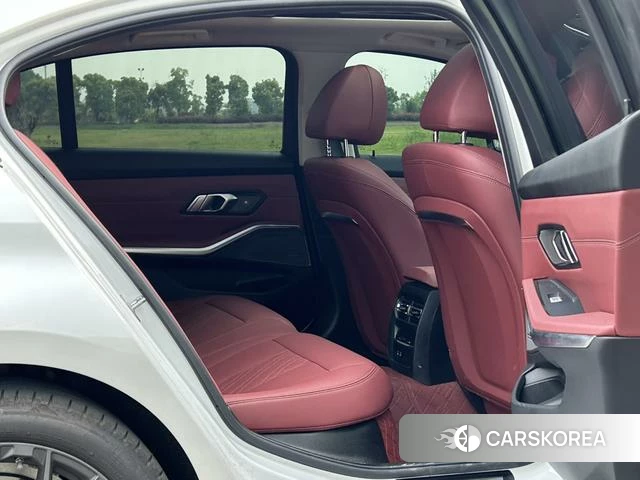 BMW 3 series id 4297665 из Китая 17