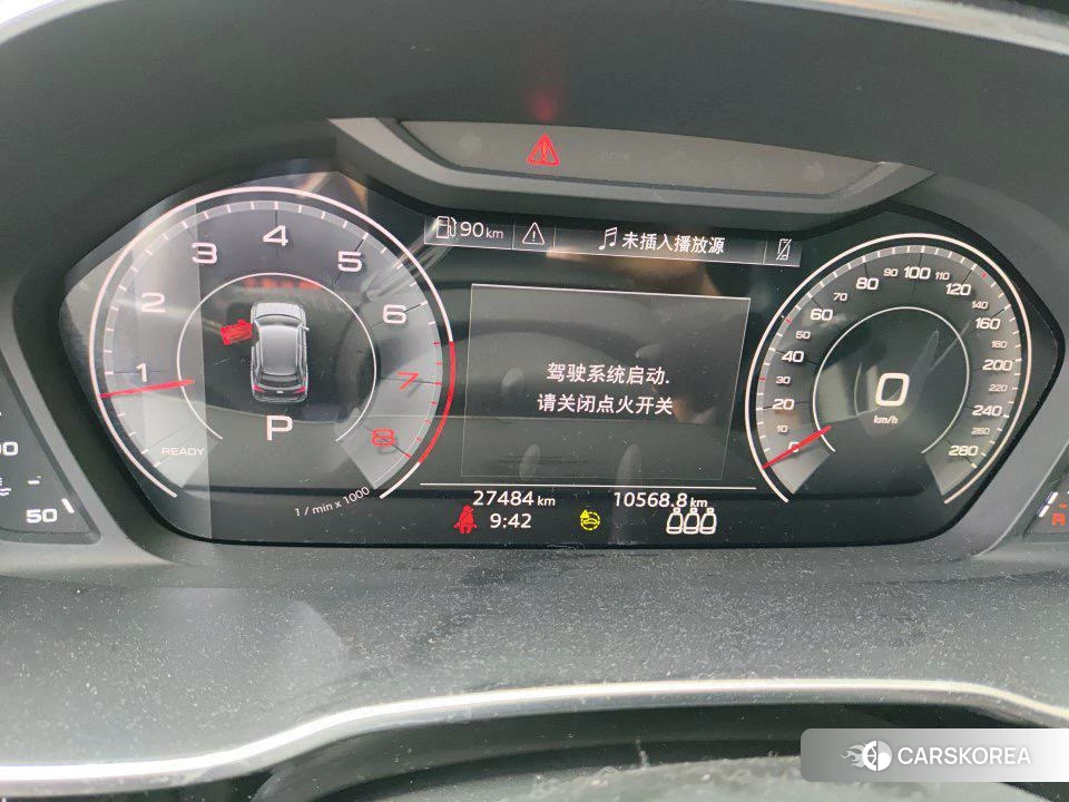 Audi Q3 2021 Темно-серый из Китая, фото 6