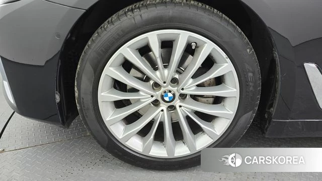 BMW 5 Series (G30) id 3892961 из Кореи 15