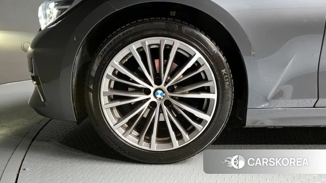 BMW 3 Series (G20) id 3892984 из Кореи 15