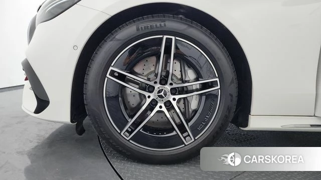 Mercedes-Benz E-Class W214 id 4589792 из Кореи 29