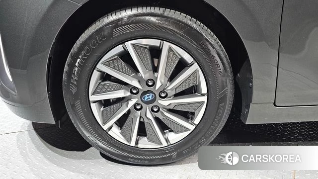 Hyundai The New Ionic Electric id 4304304 из Кореи 15