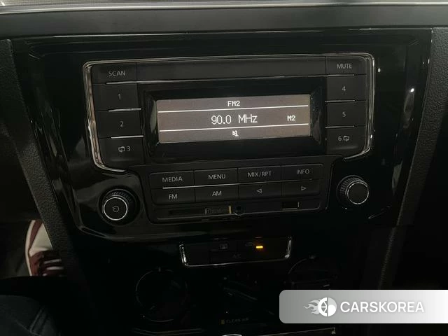 Volkswagen Bora id 4258262 из Китая 16