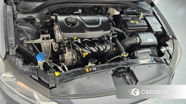 Hyundai Avante AD id 4520875 из Кореи 25