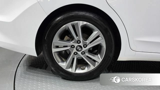 Hyundai Avante AD id 4180736 из Кореи 15