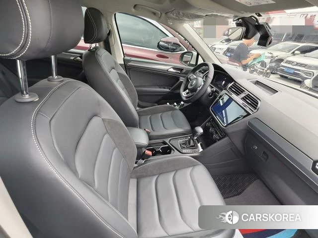 Volkswagen Tiguan L id 4314123 из Китая 11